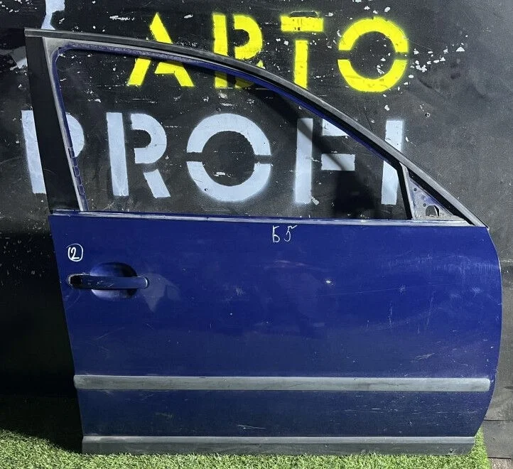 Дверь передняя правая Volkswagen Passat B5