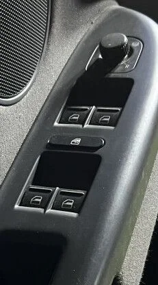 Блок кнопок стеклоподъемника водителя Golf V Plus