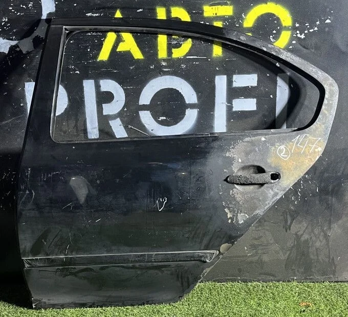 Дверь задняя левая skoda octavia a5