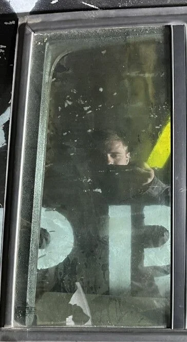 Стекло задней правой двери  Volkswagen Touran 1T3