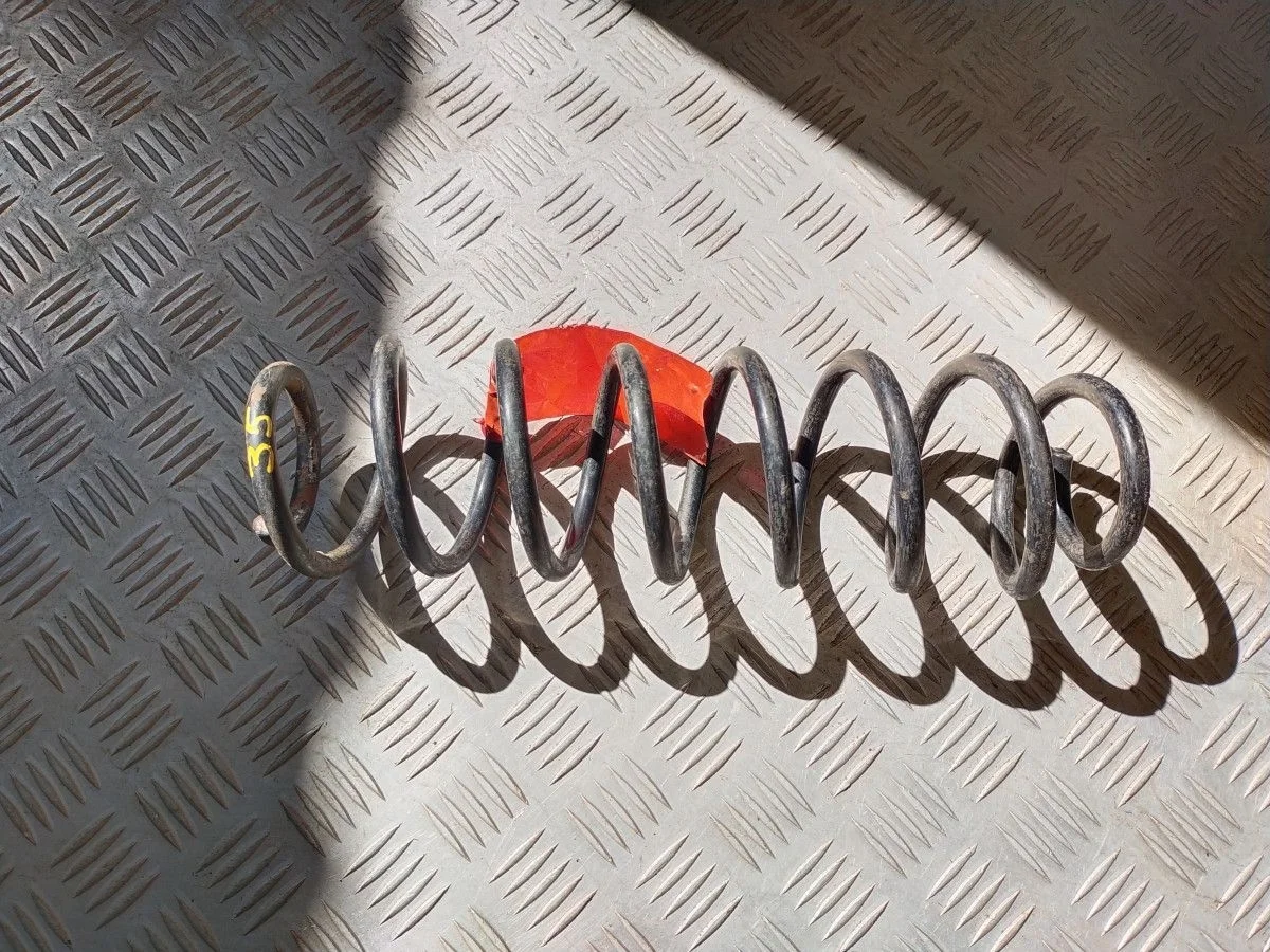 Пружина подвески Volkswagen Polo