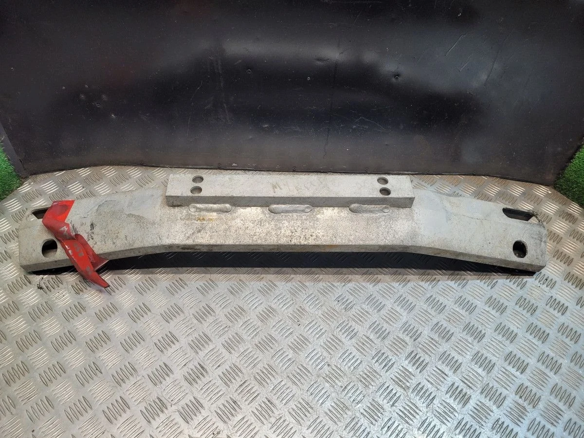 Усилитель заднего бампера на Nissan Murano Z50