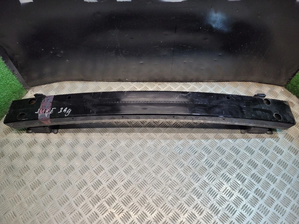 Усилитель заднего бампера на Nissan Juke