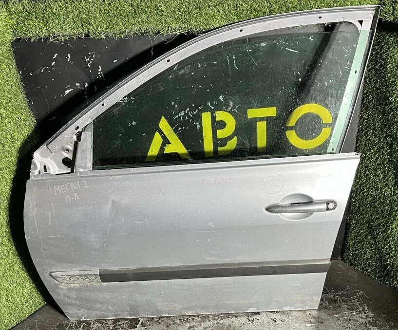 Дверь передняя левая Renault Megane 2
