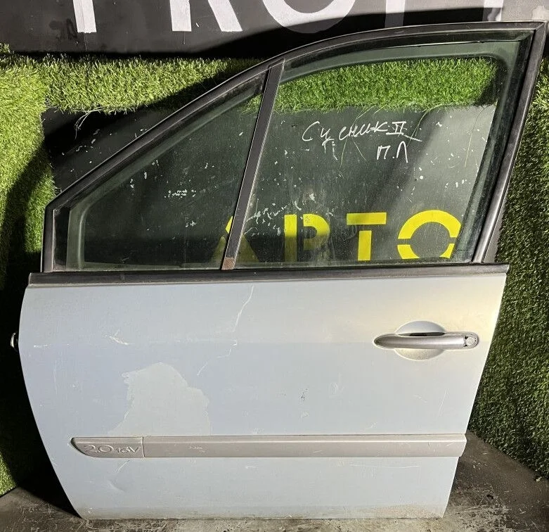 Дверь передняя левая Renault Scenic 2