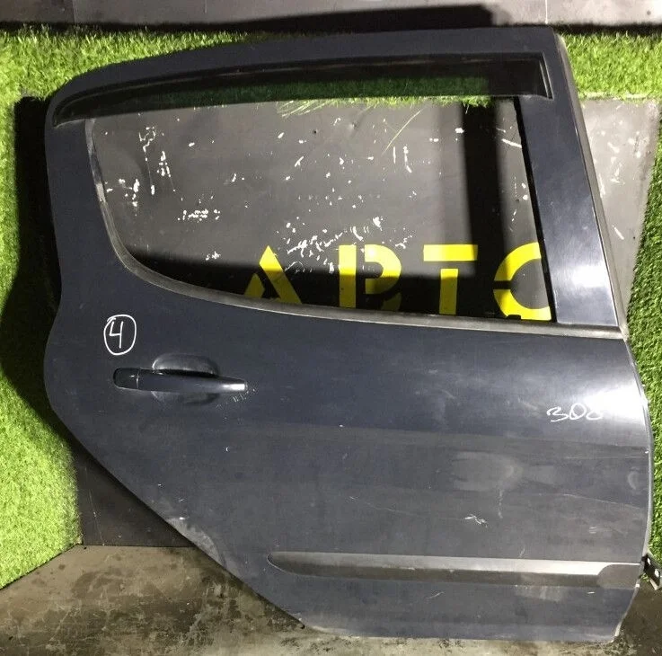 Дверь задняя правая Peugeot 308