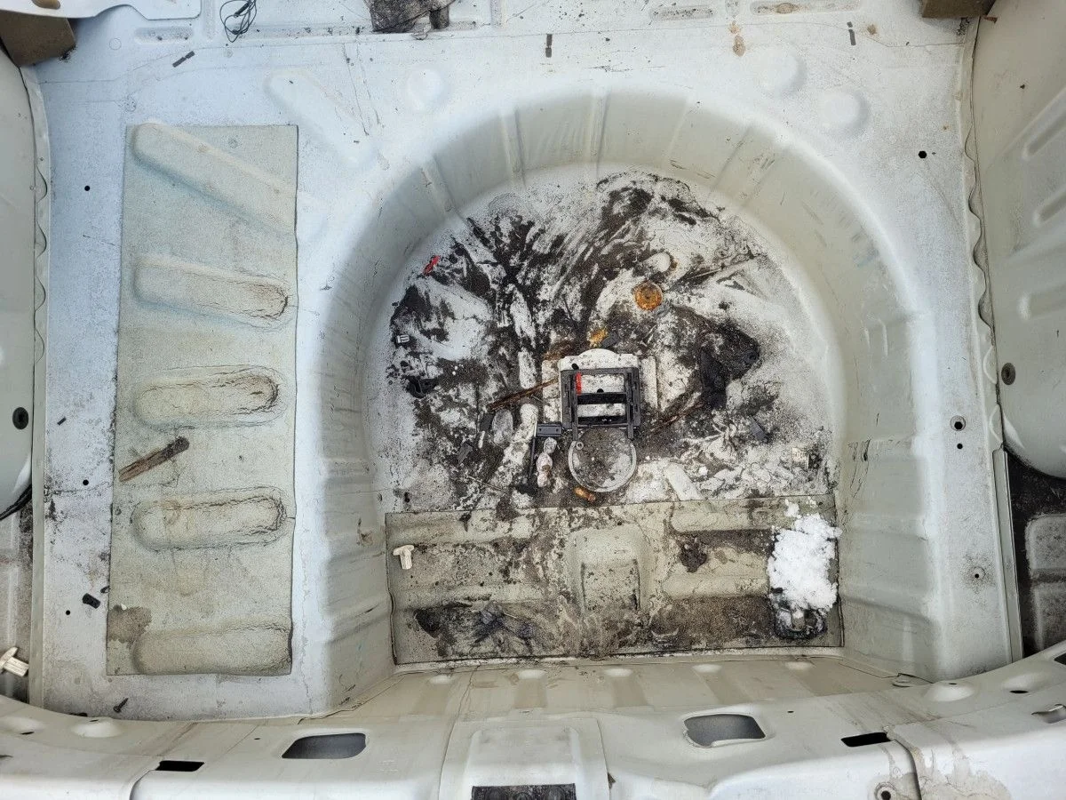 Ванна багажника на Peugeot 308