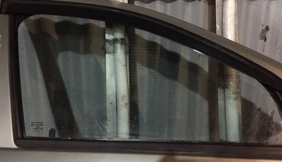 Стекло переднее правое Renault Sandero Stepway