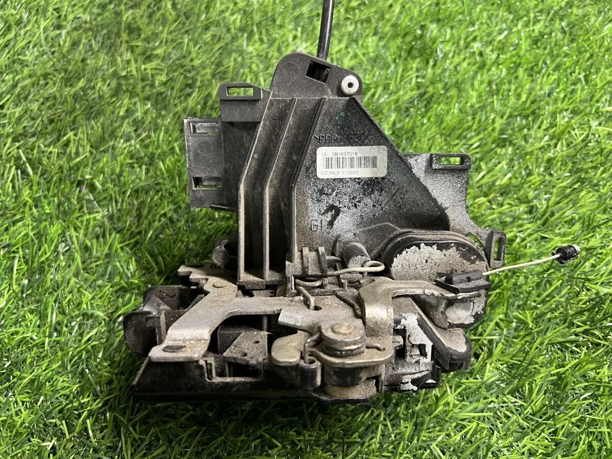 Замок двери передней левой Volkswagen Caddy