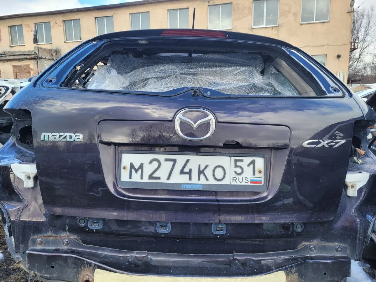 Крышка багажника на Mazda CX-7