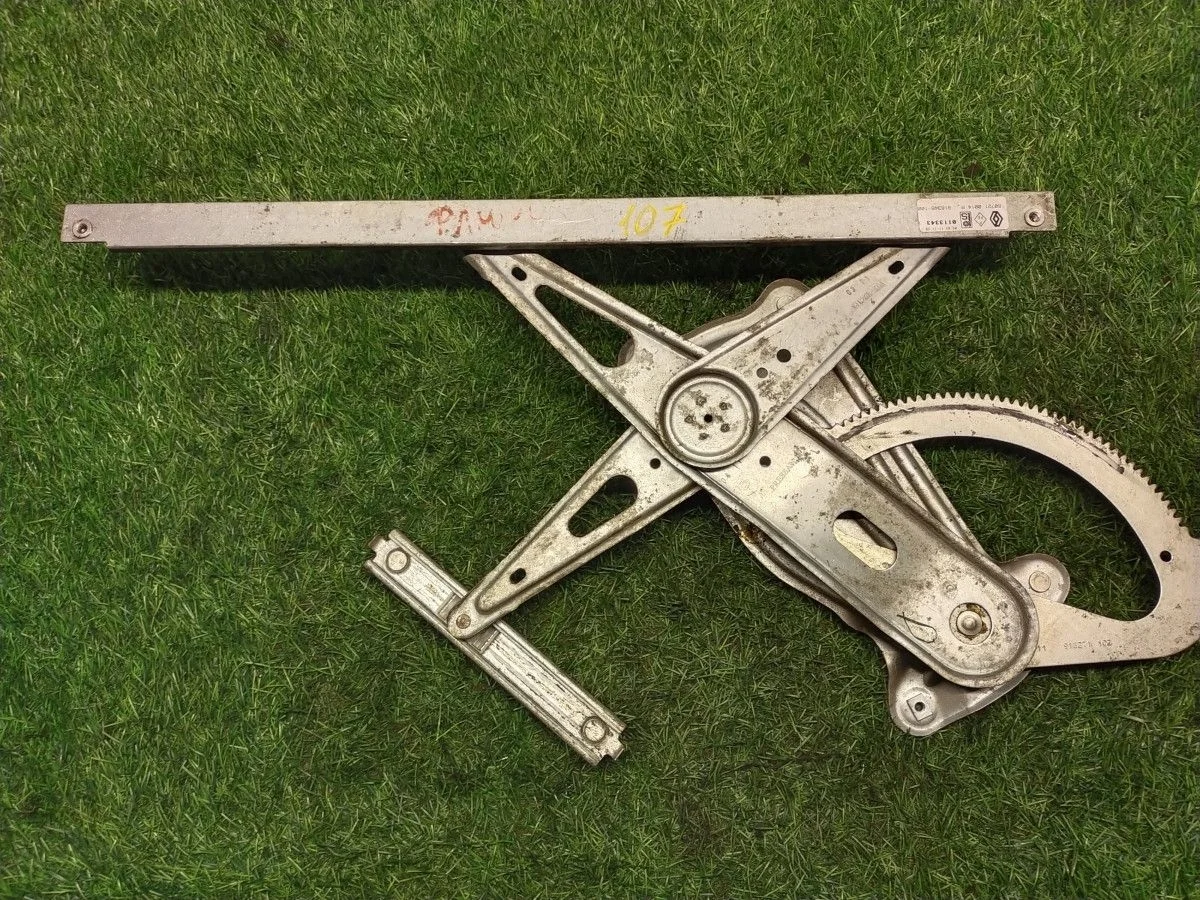 Стеклоподъемник электр. передний левый Renault