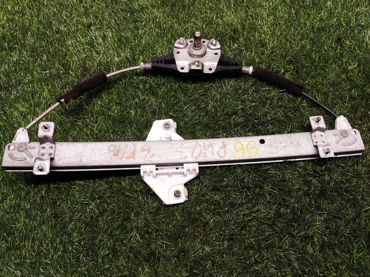 Стеклоподъемник задний правый Kia Rio