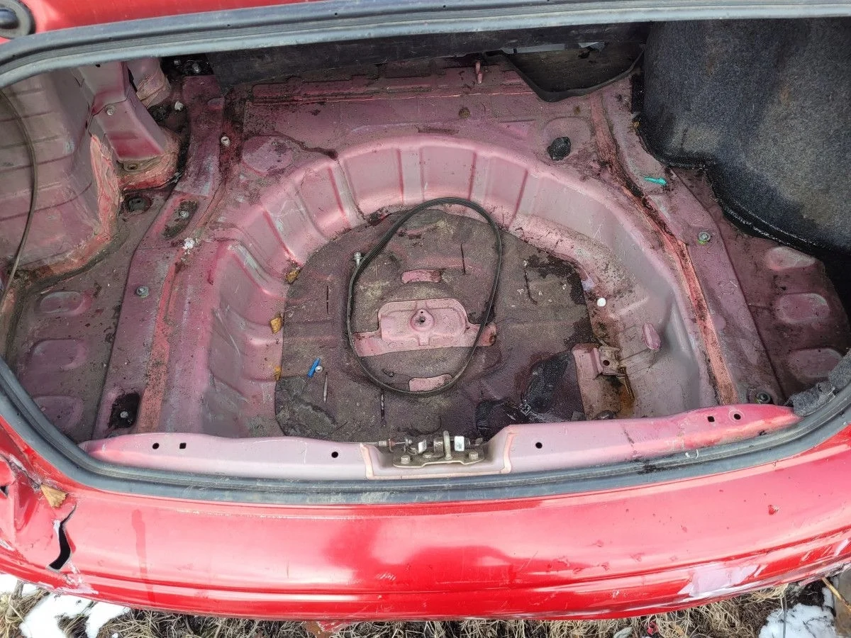 Панель задка на Lancer 10