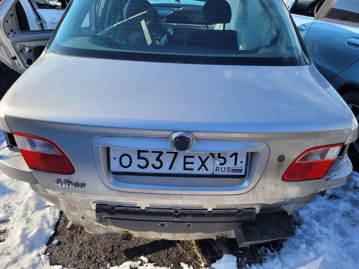 Крышка багажника на Fiat Albea