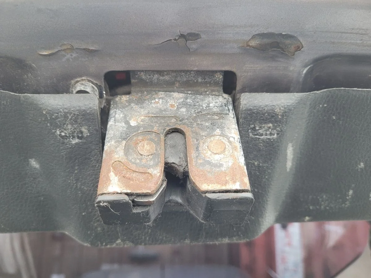 Замок крышки багажника на Mazda 6 GG