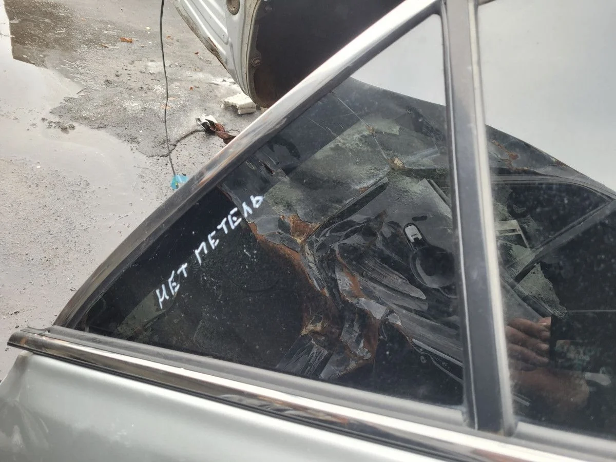 Форточка двери задней правой на Toyota Camry XV40