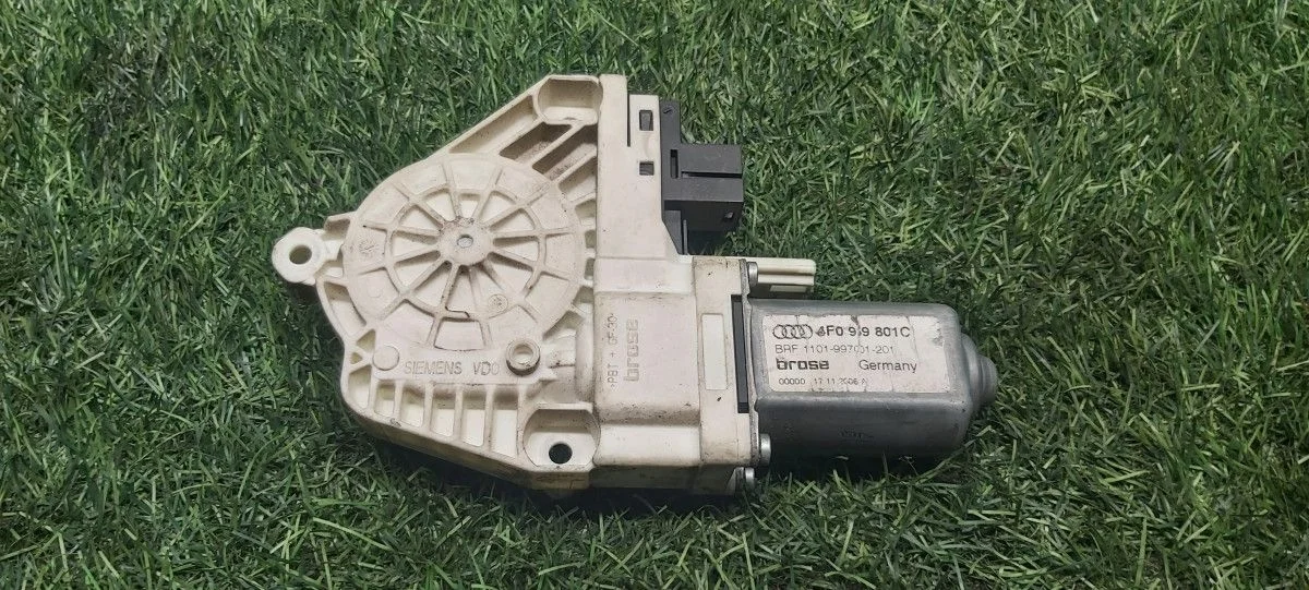 Моторчик стеклоподъемника задний левый AUDI A6 С6