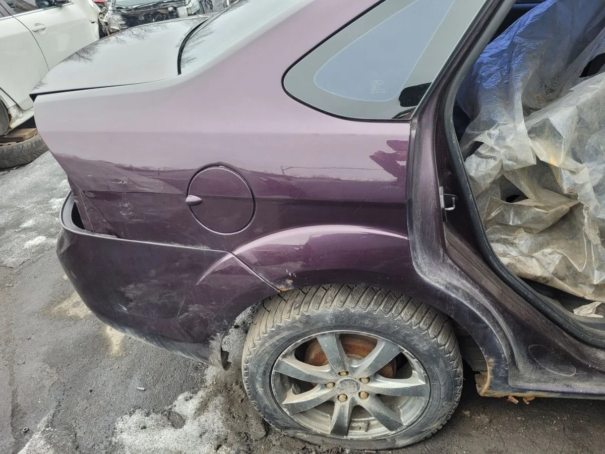 Крыло заднее правое на Ford Focus 2 рест