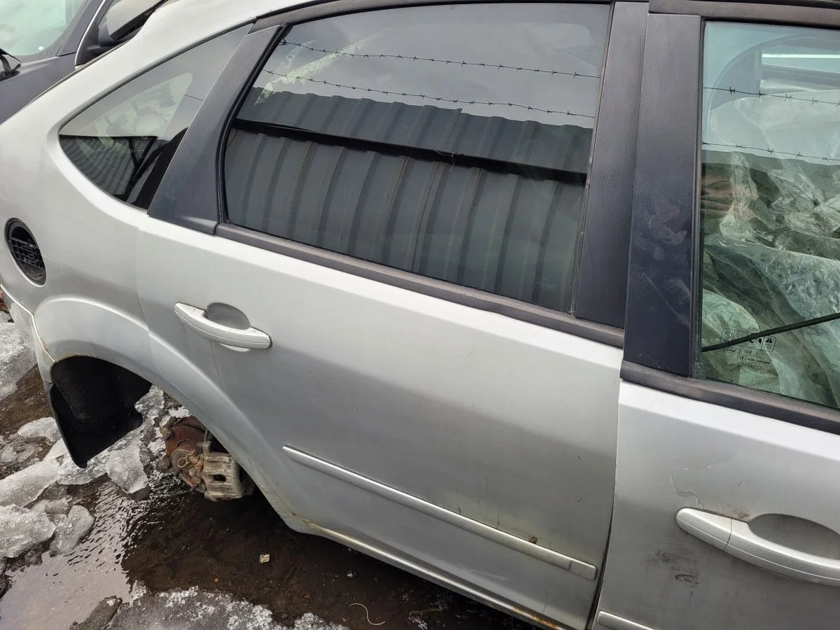 Дверь задняя правая для Ford Focus 2