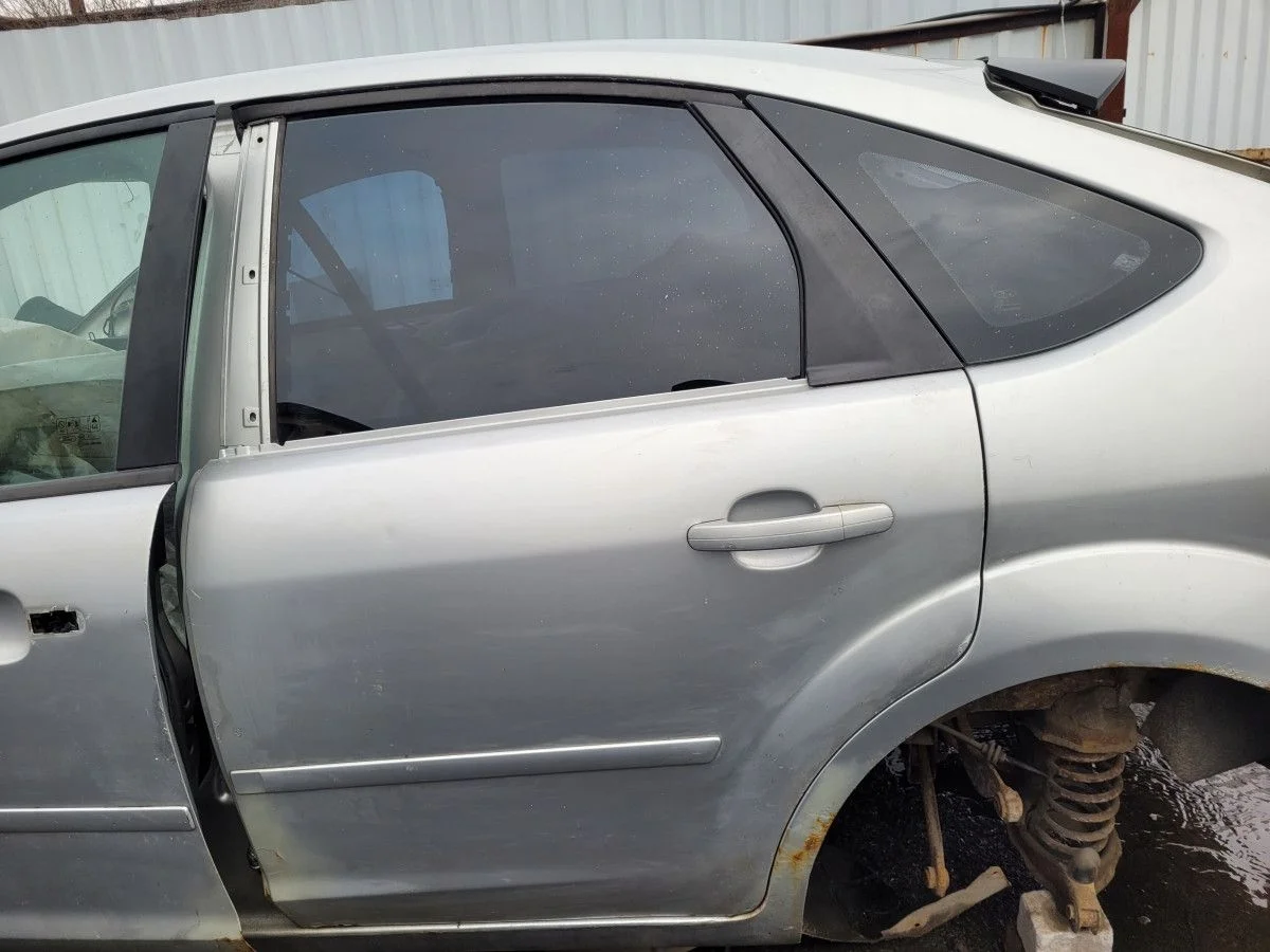 Дверь задняя левая для Ford Focus 2
