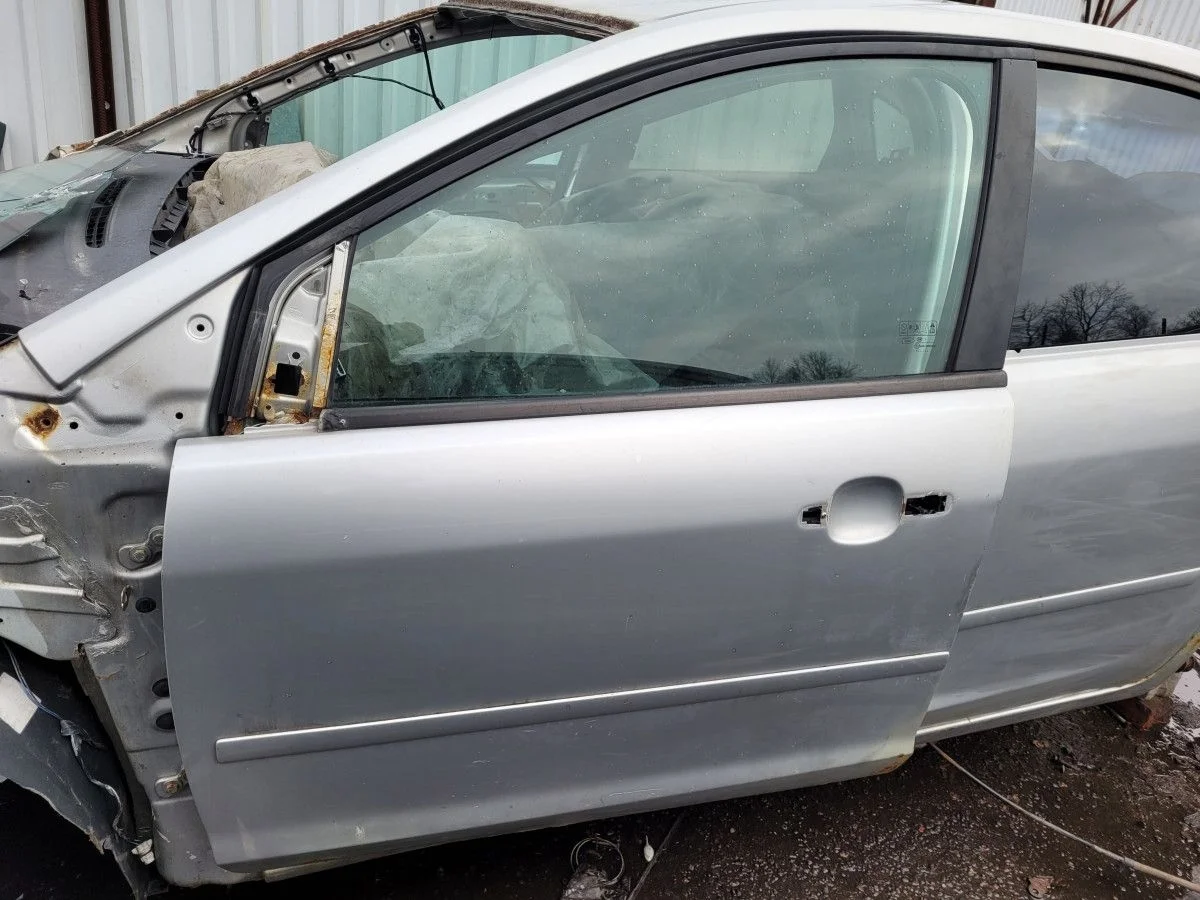 Дверь передняя левая для Ford Focus 2