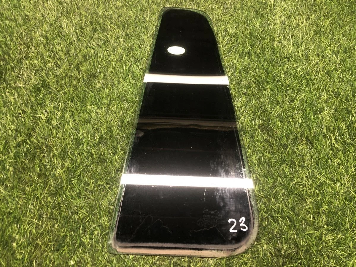 Форточка задней левой двери SsangYong Kyron