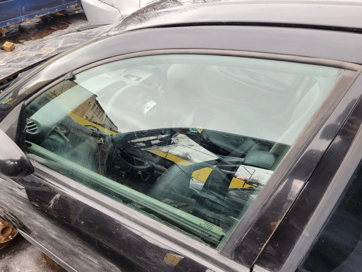 Стекло двери передней левой для Nissan Almera N16