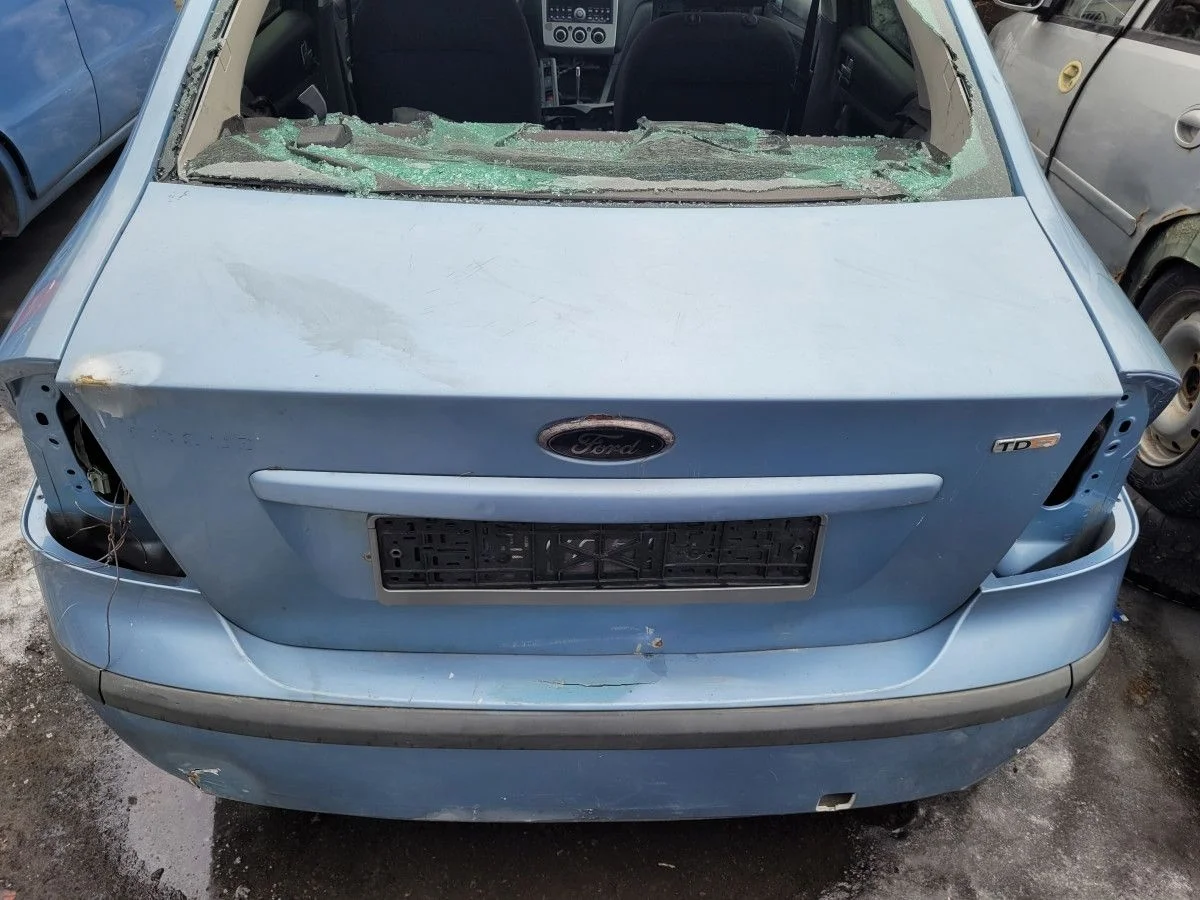 Крышка багажника для Ford Focus 2