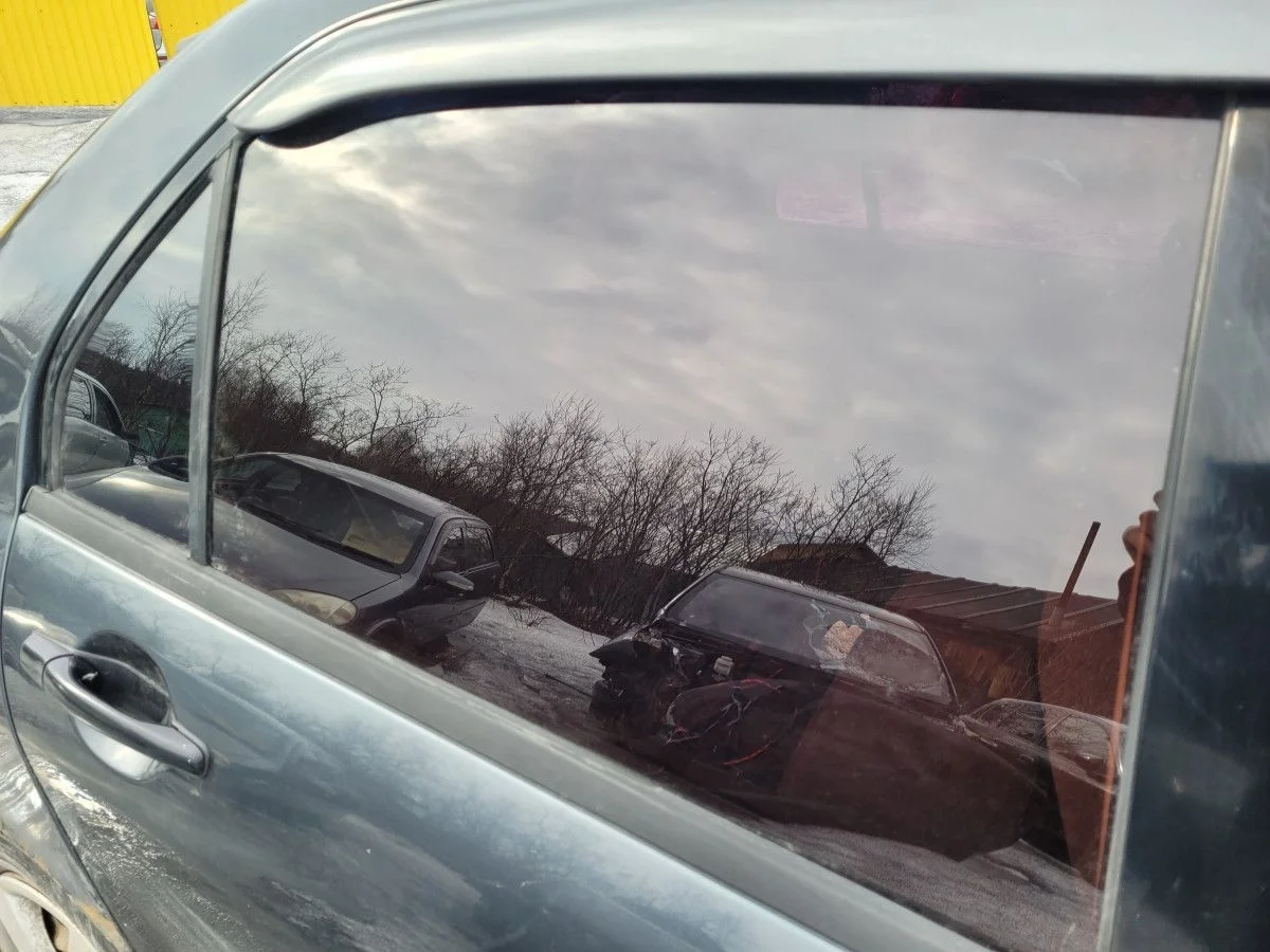Стекло задней правой двери на Mitsubishi Lancer 9