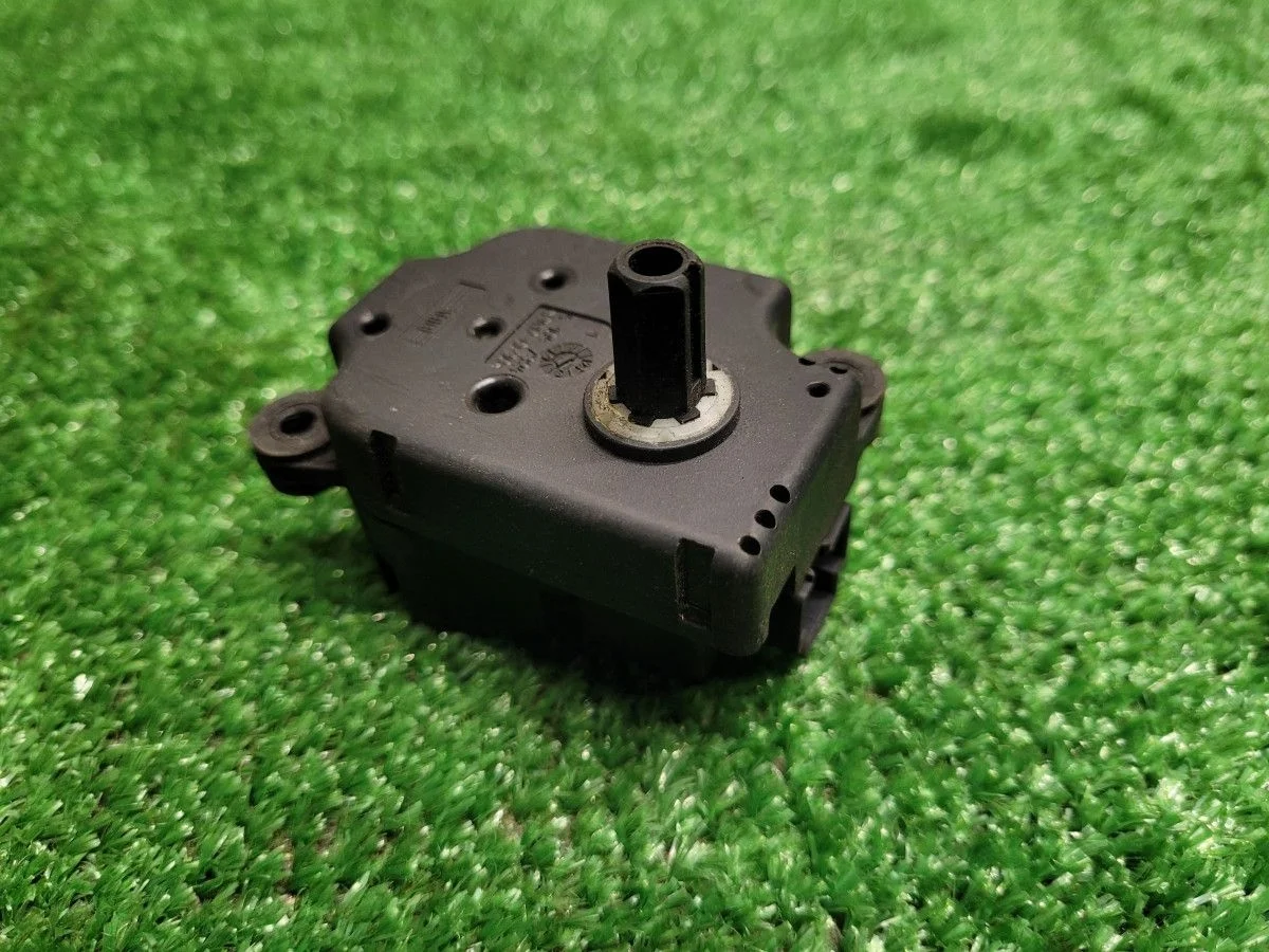 Сервопривод печки на Ford Mondeo 3