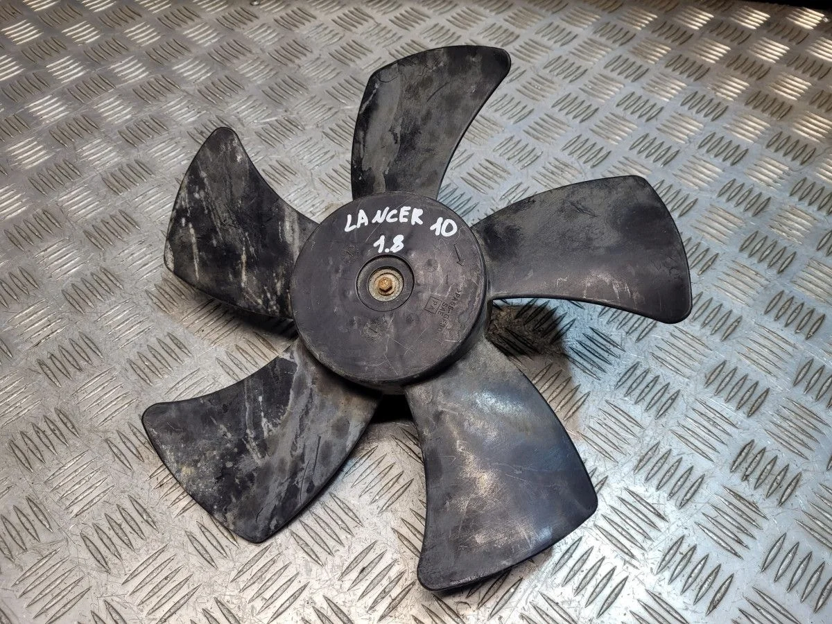 Вентилятор радиатора на Lancer 10