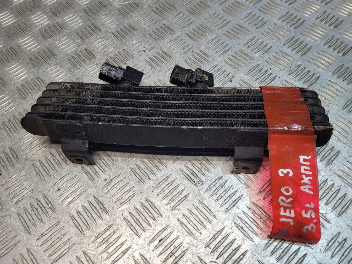 Радиатор масляный на Pajero 3 3.5