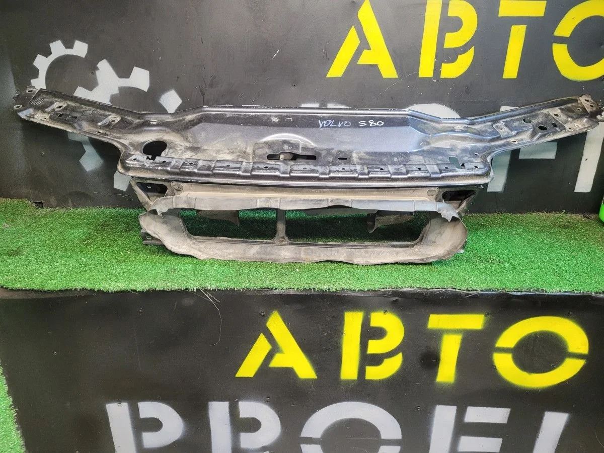 Панель передняя на Volvo S80