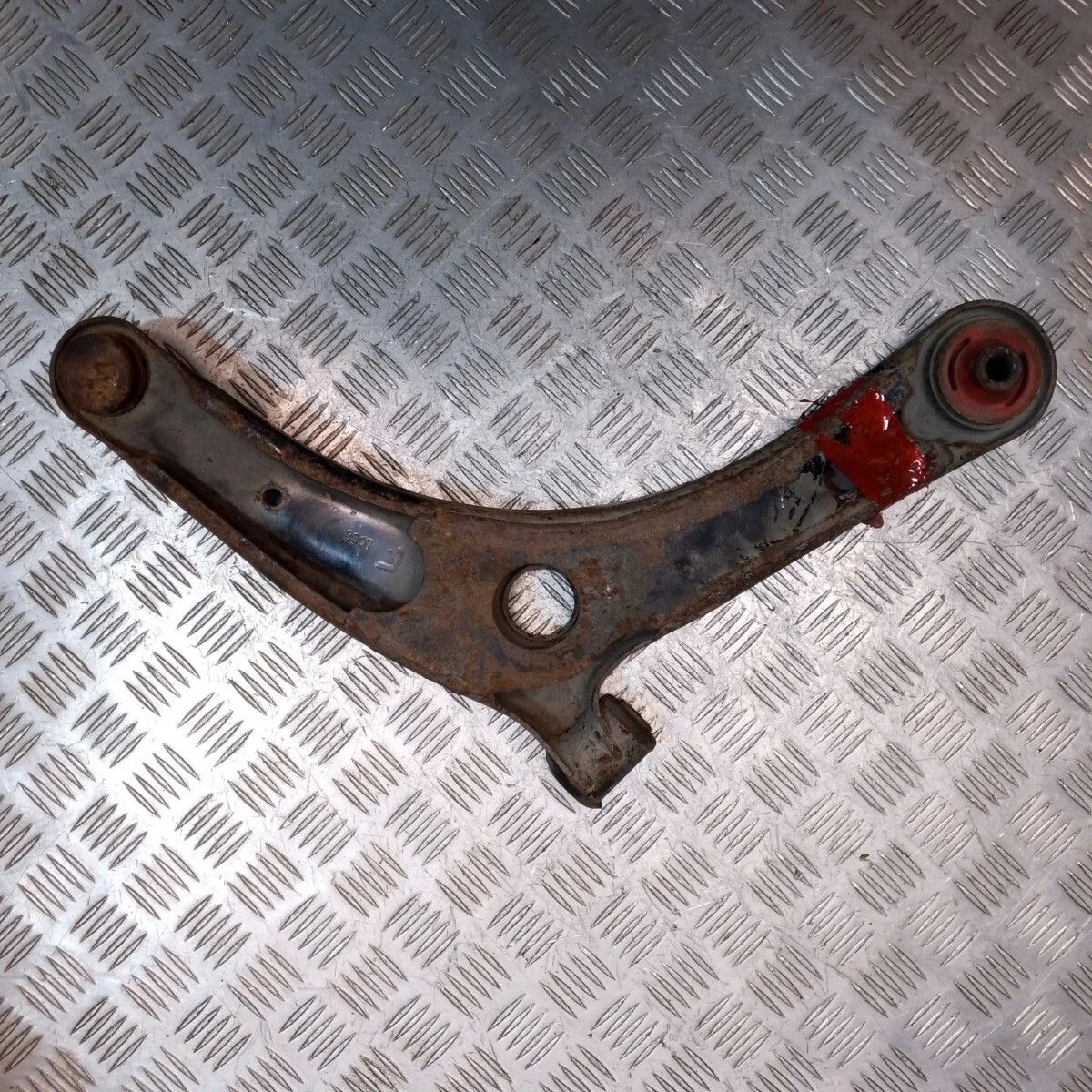 Рычаг передний левый Mitsubishi ASX I