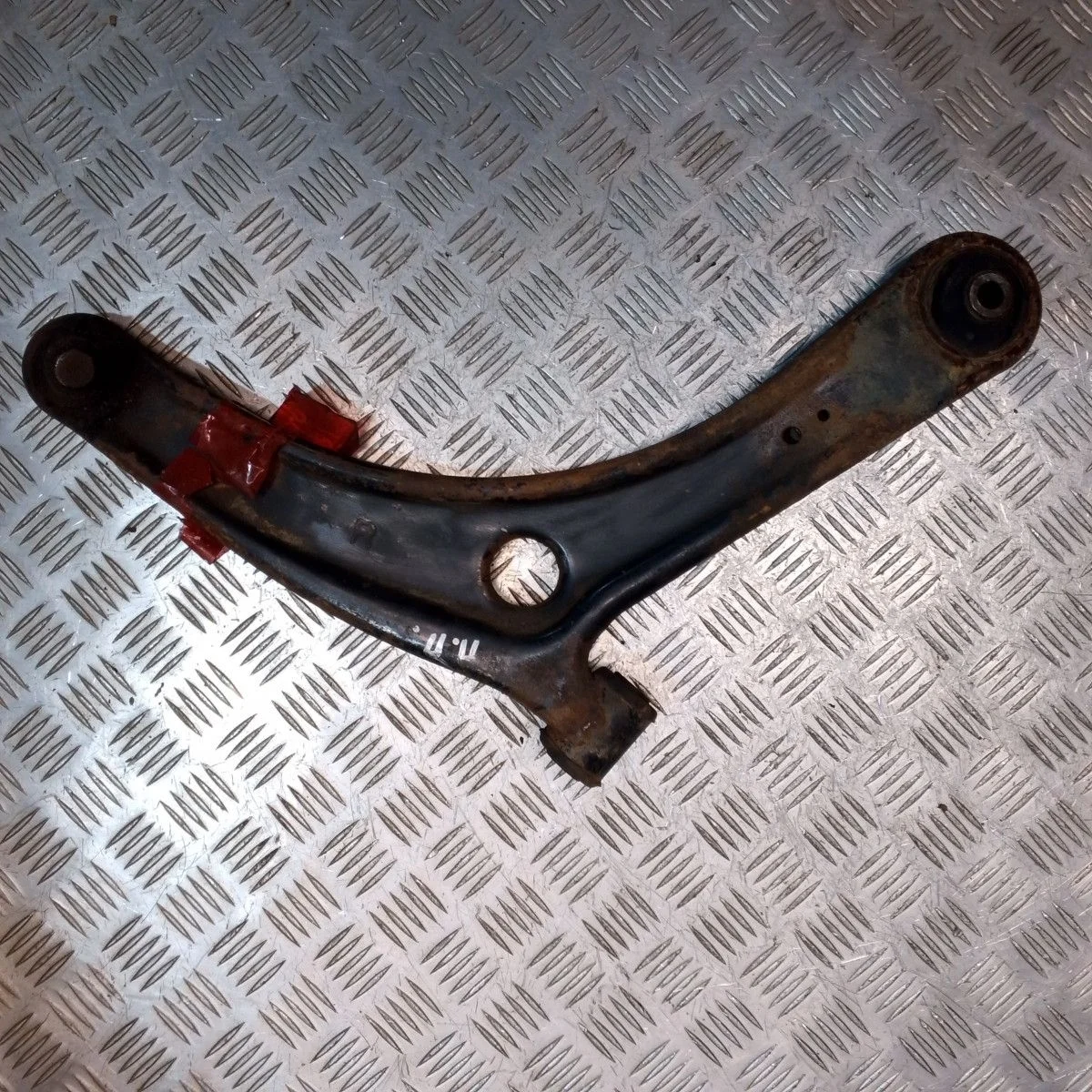 Рычаг передний правый Mitsubishi Outlander XL