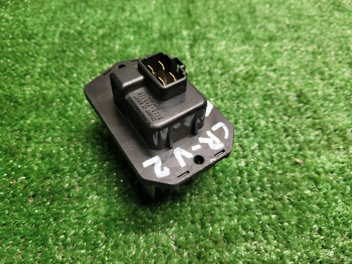 Резистор отопителя на Honda CR-V 2