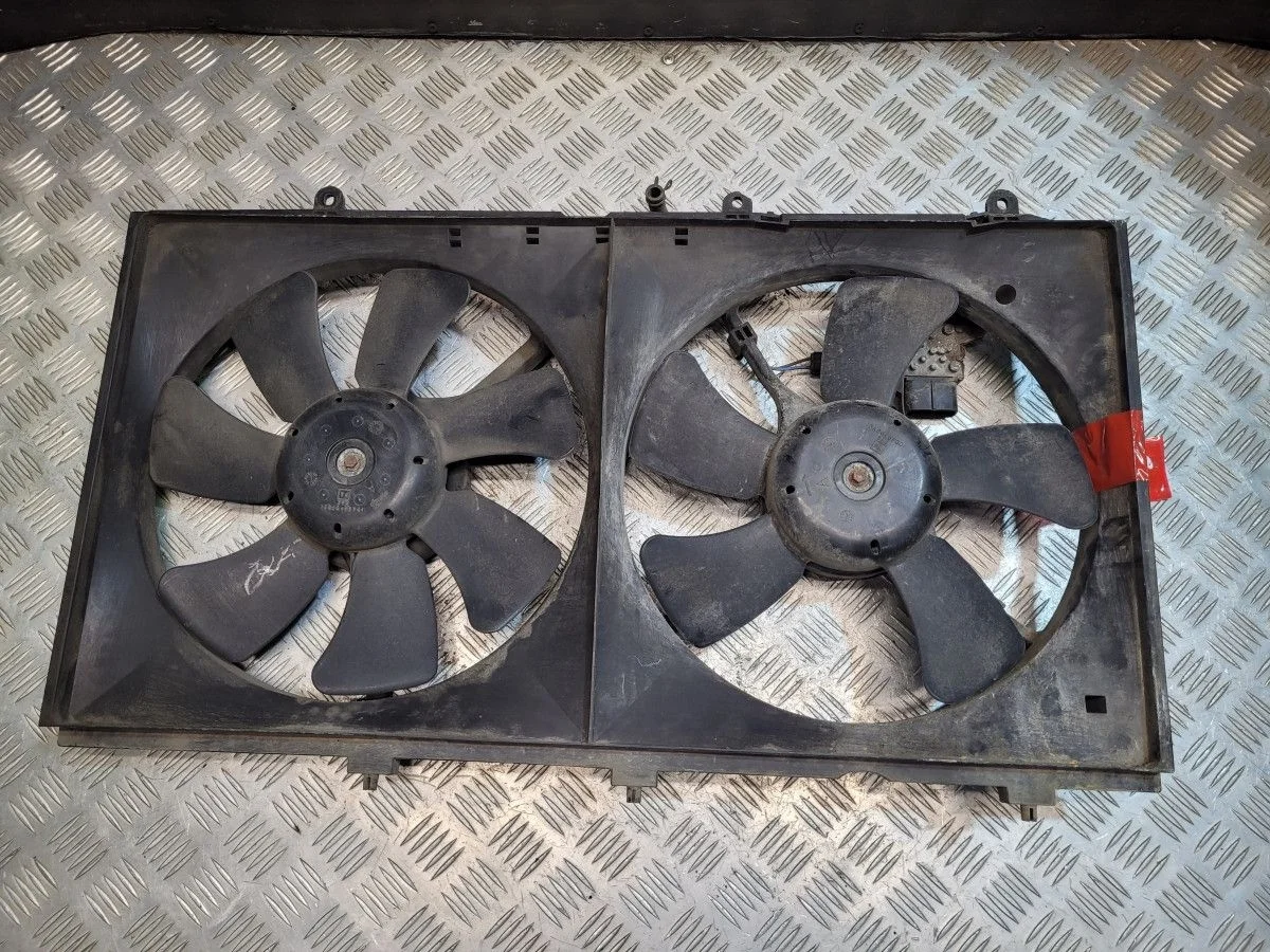 Диффузор в сборе на Mitsubishi Lancer 9