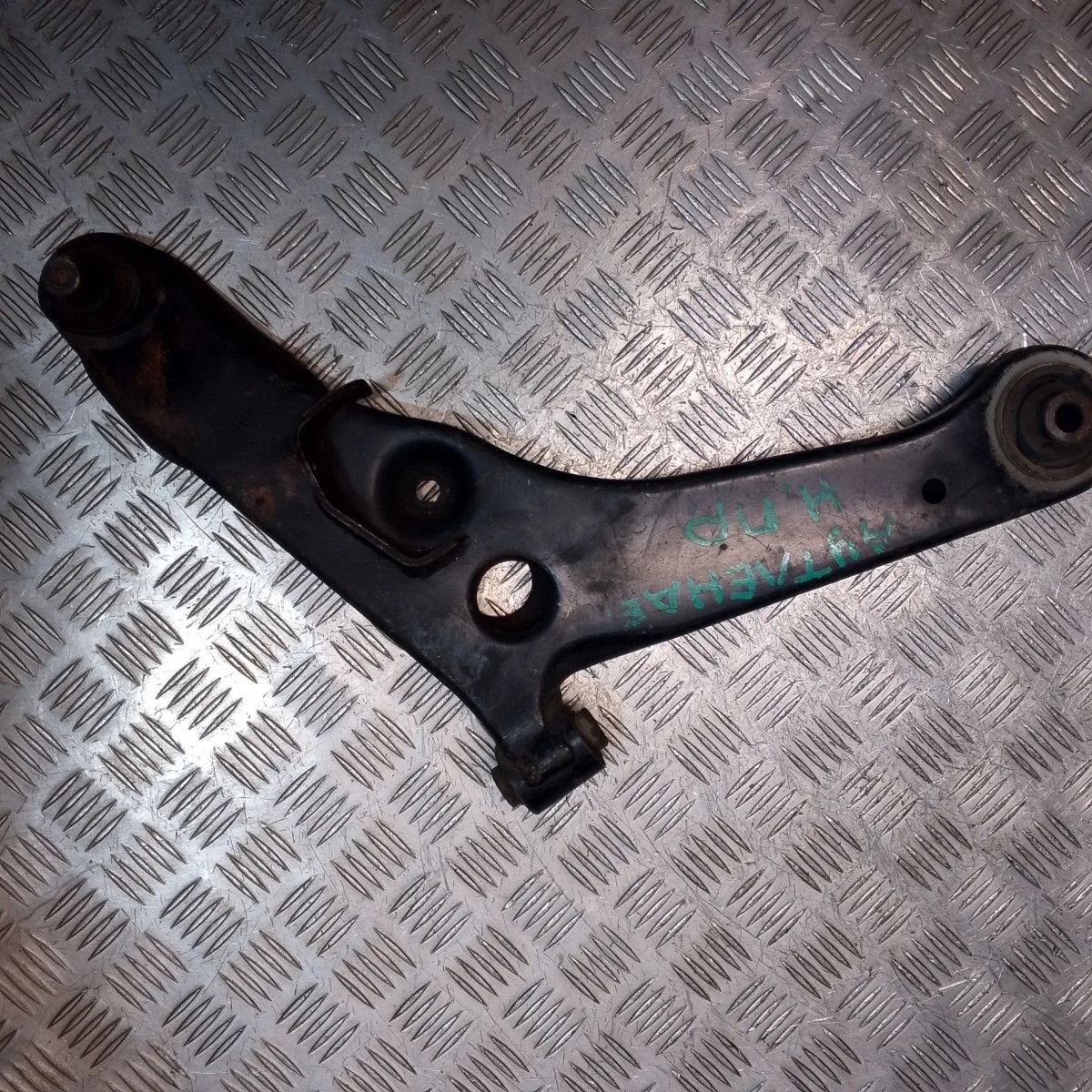 Рычаг передний правый Mitsubishi Outlander II