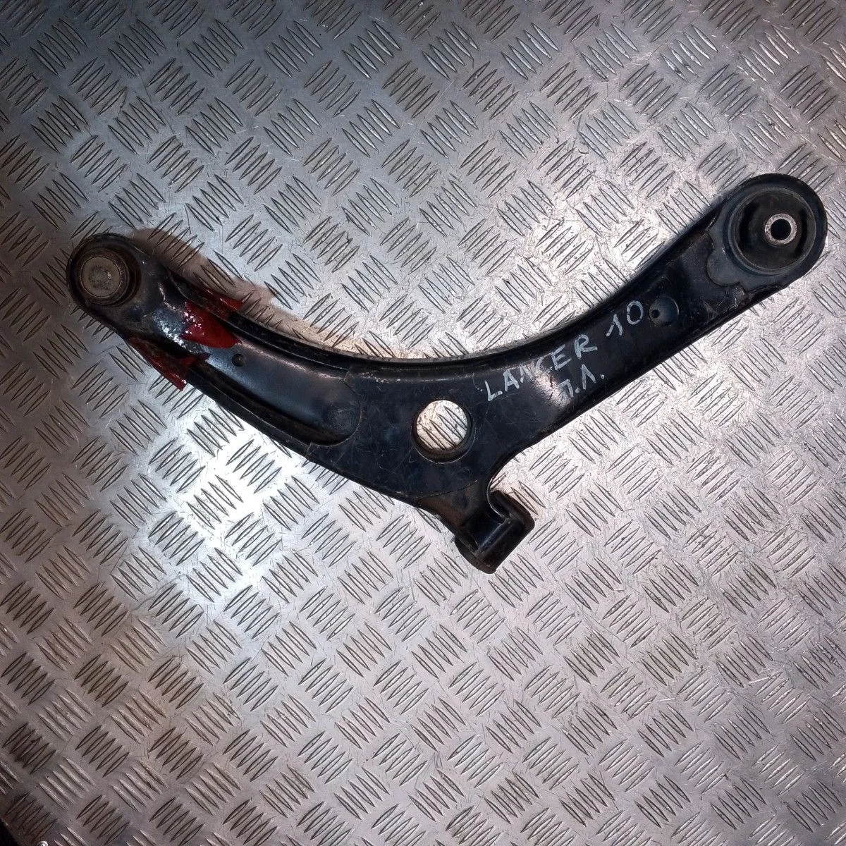 Рычаг передний левый Mitsubishi Lancer X