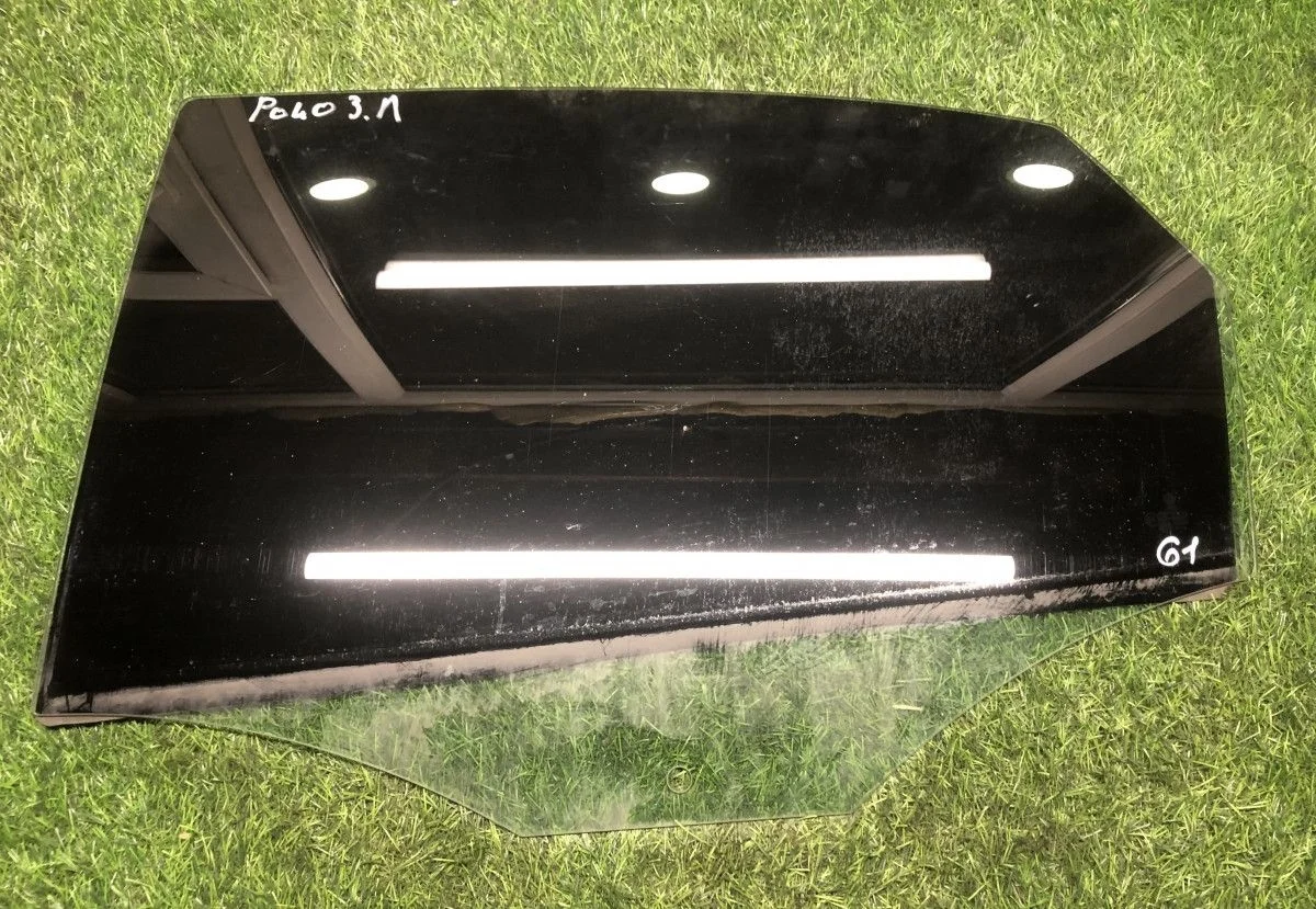 Стекло задней левой двери Volkswagen Polo