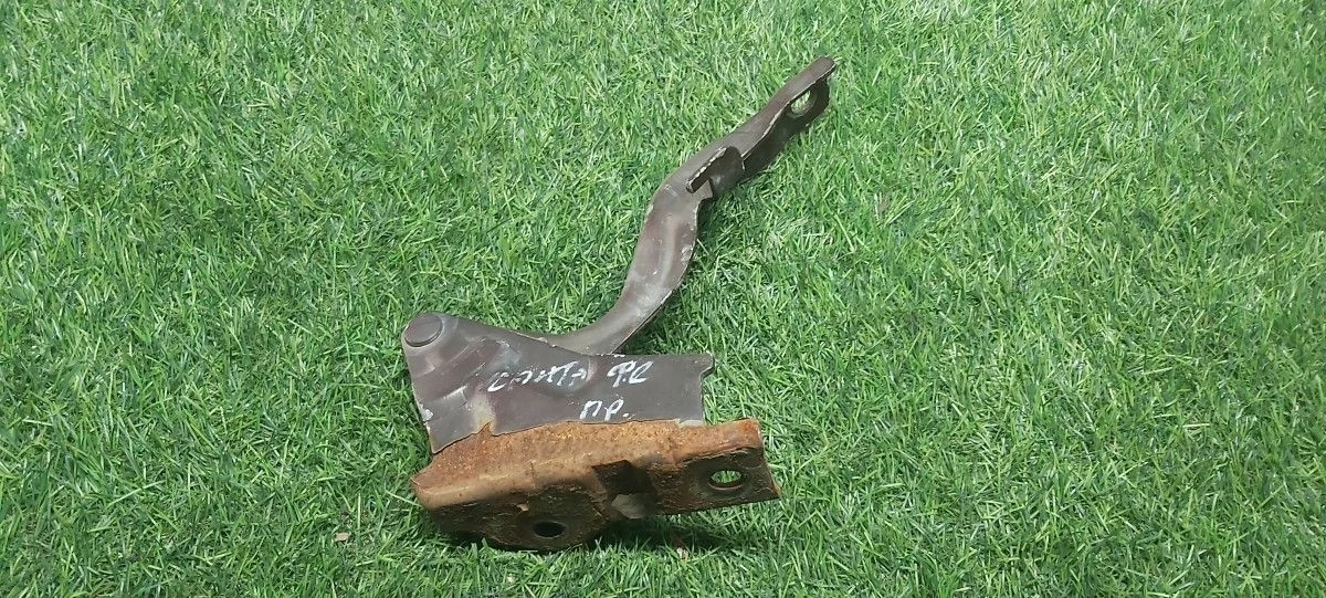 Петля капота правая Hyundai Santa Fe 2