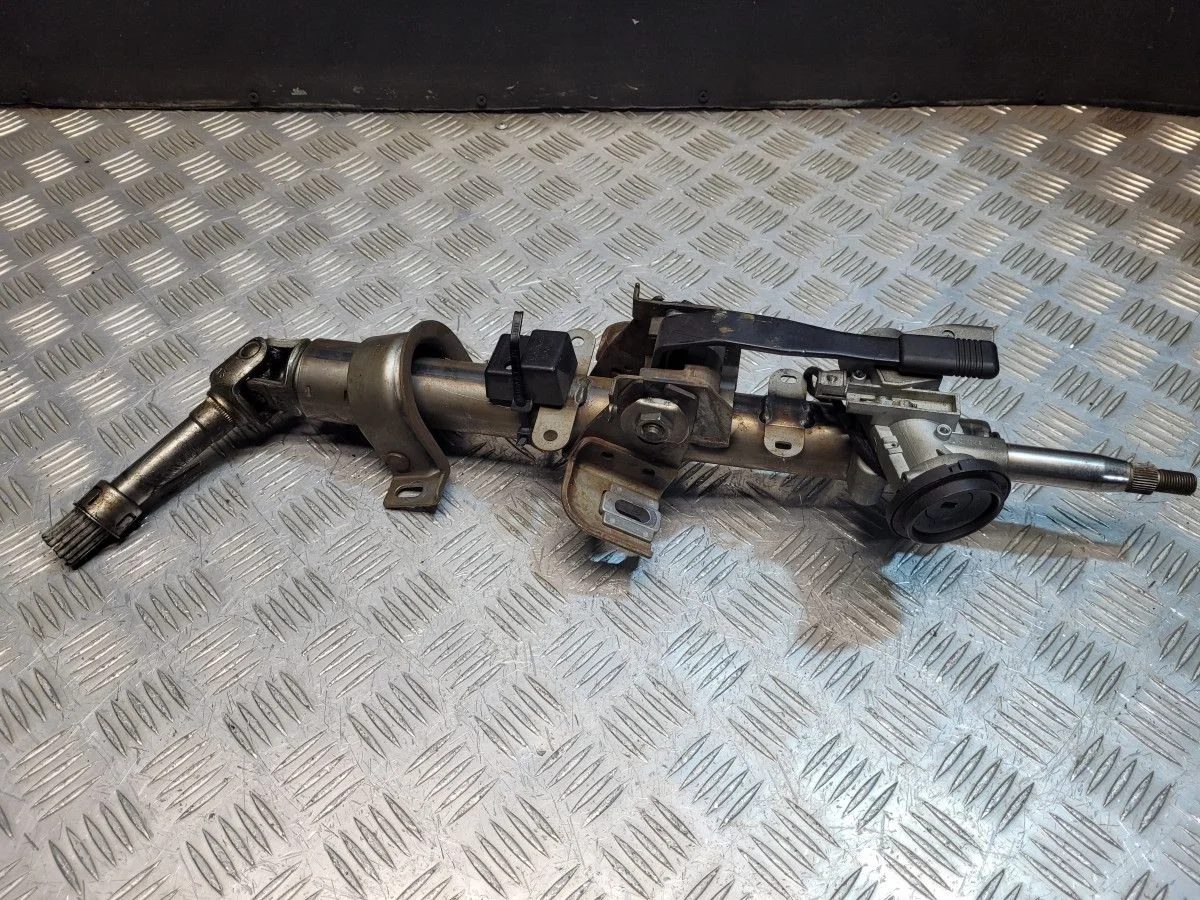 Рулевая колонка на Mitsubishi Carisma без ключа