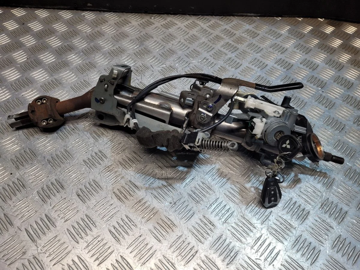 Рулевая колонка в сборе на Lancer 10 с ключом