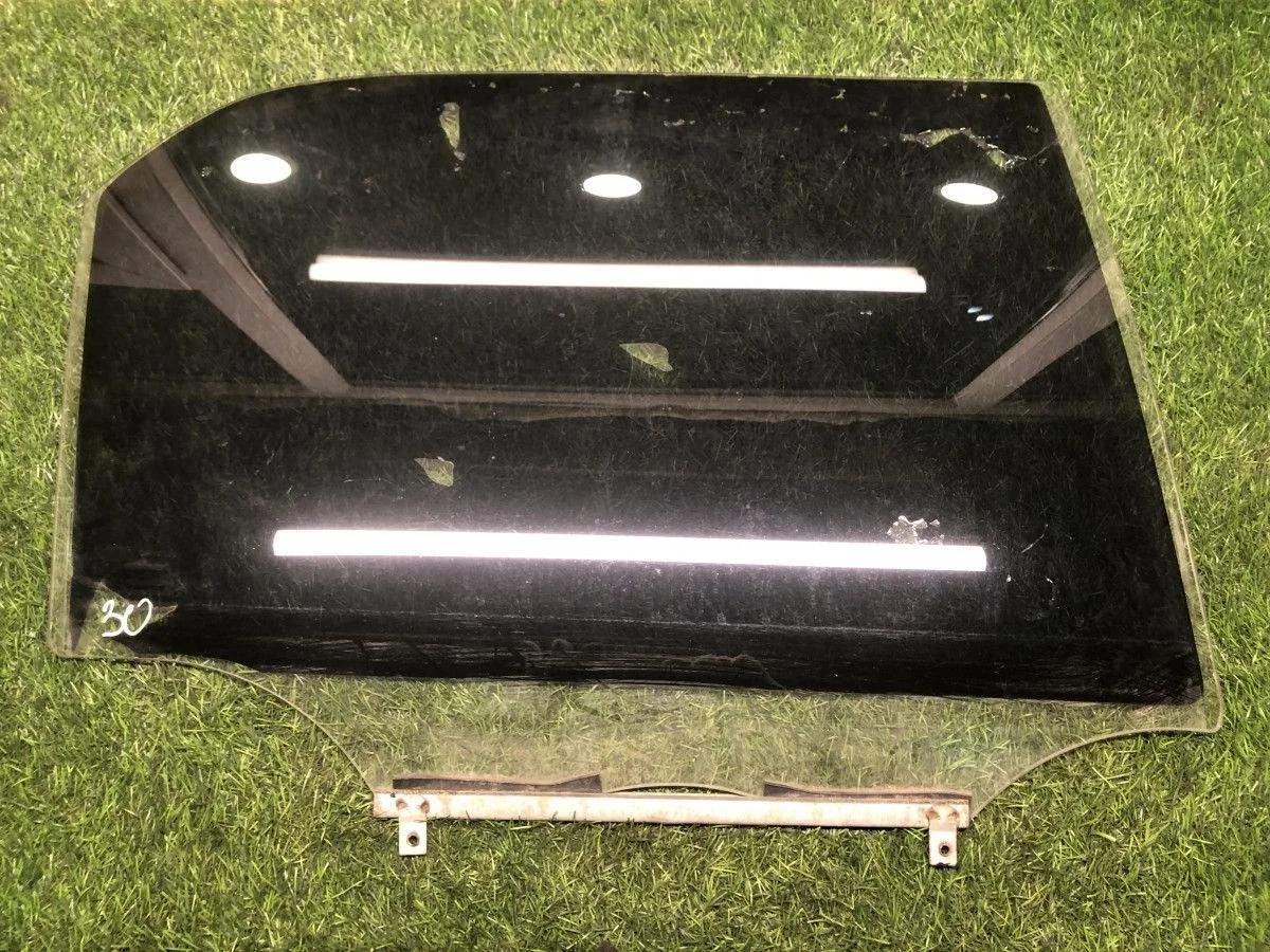 Стекло двери задней правой Daewoo Matiz