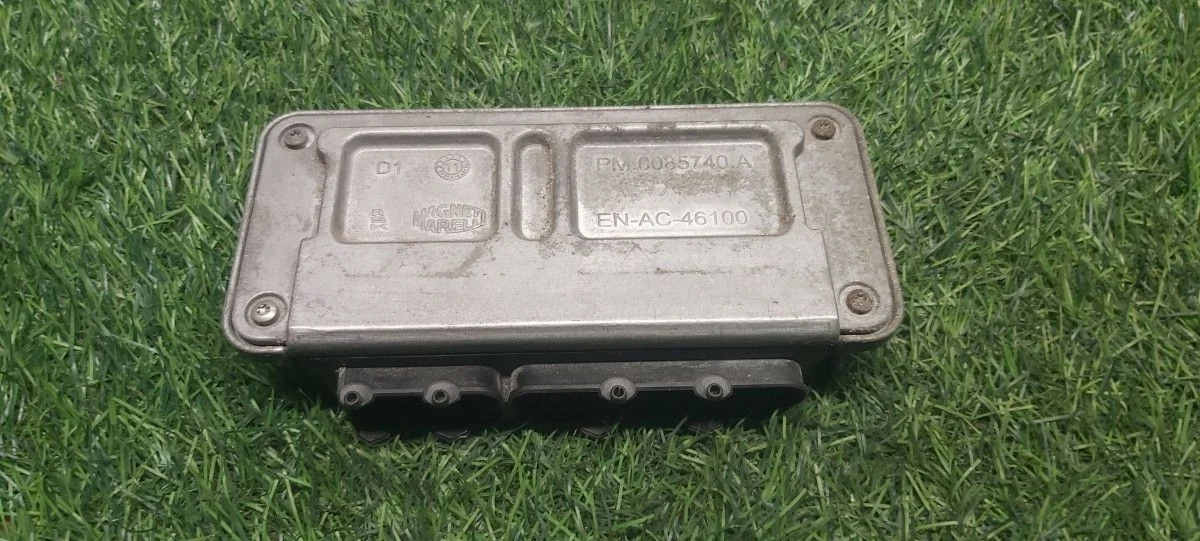 Блок управления двигателем Volkswagen Polo 5