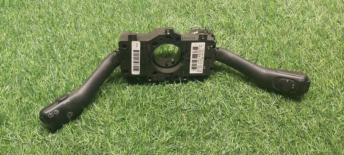 Переключатель подрулевой Volkswagen Passat B5+