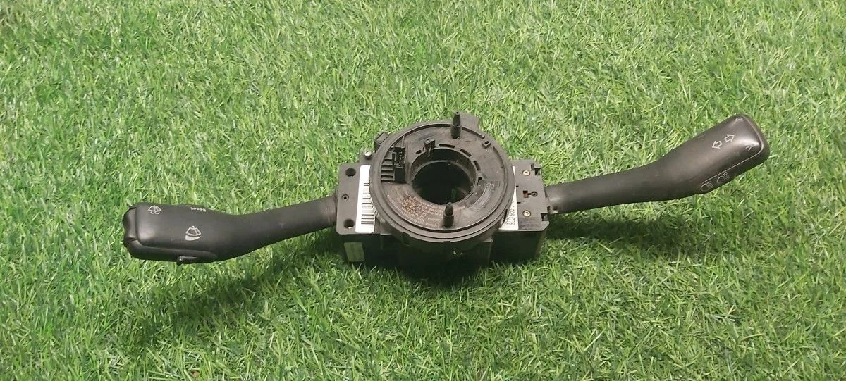 Блок подрулевых переключателей Audi A6 C5