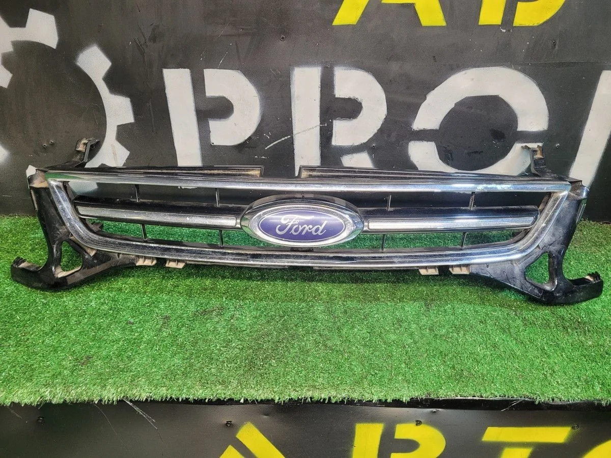 Решетка радиатора Ford Mondeo4.рест