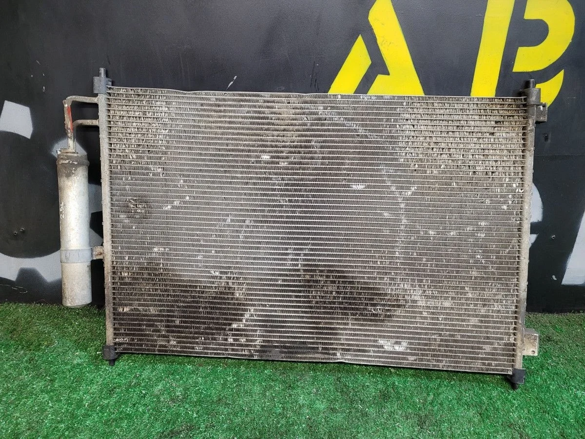 Радиатор кондиционера подкапотный на X-Trail T31