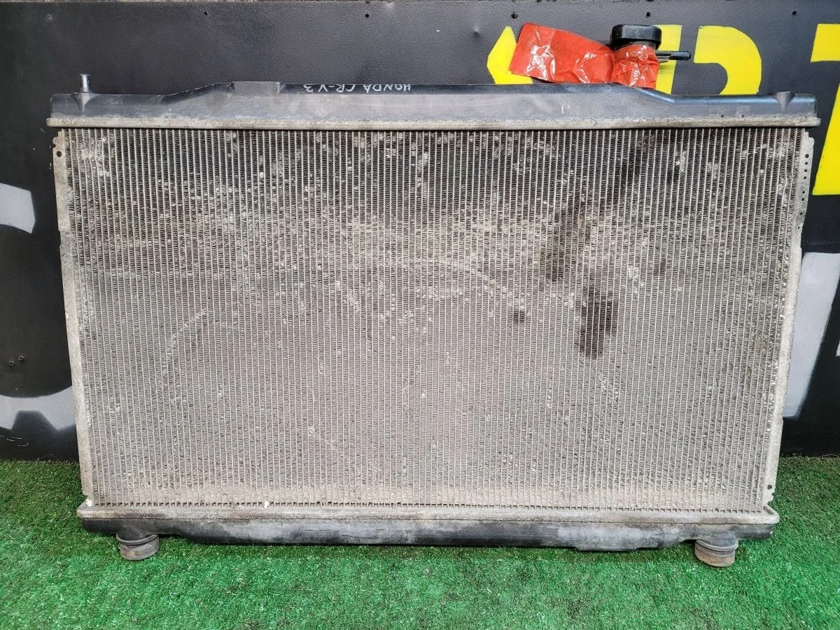 Радиатор основной подкапотный на Honda CR-V 3 2.4